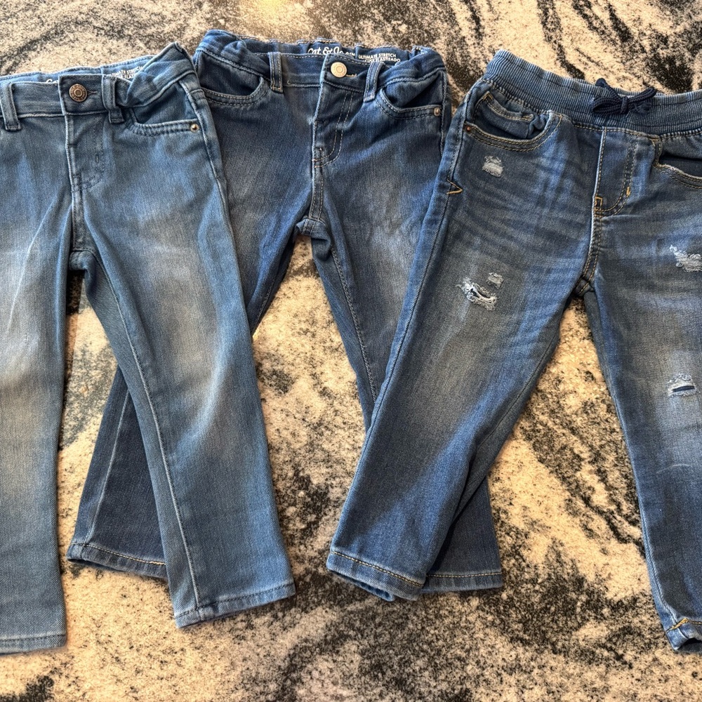 2T boy Cat & Jack stretchy jeans. Pack of three. Smoke free home.